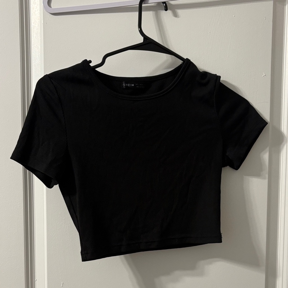 SHEIN Classic ribbed Black Crop Top